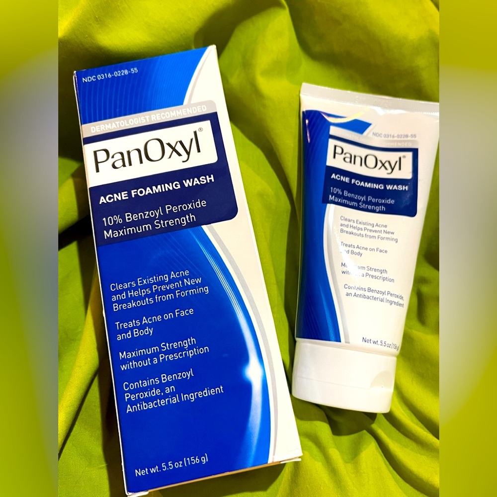 PanOxyl® Acne Foaming Wash - 10% Benzoyl Peroxide Max Strength LG 5.5 oz (156g)